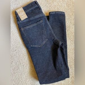 Madewell 10" High-Rise Skinny Jeans in Dalesford Wash